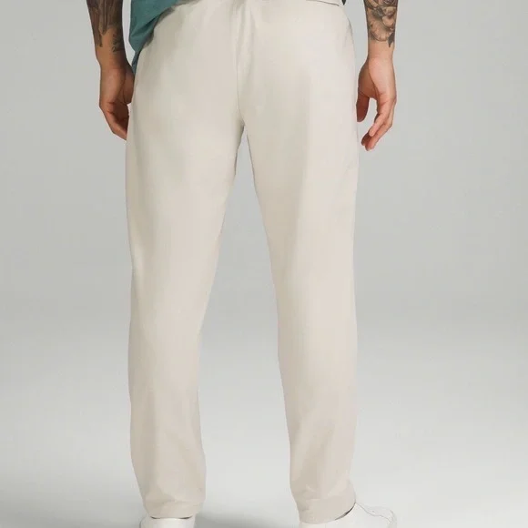 New Men’s Lululemon ABC Pull-On Pant Medium Natural Ivory